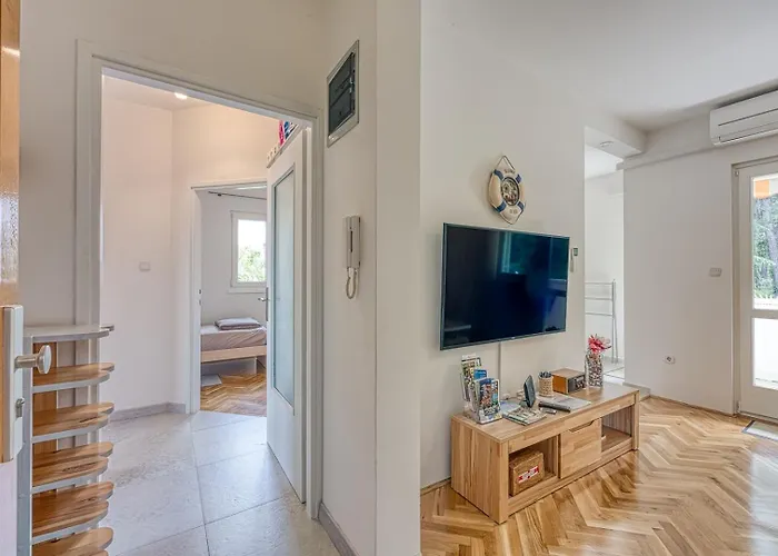 Appartement Pavluk With Balcony Poreč